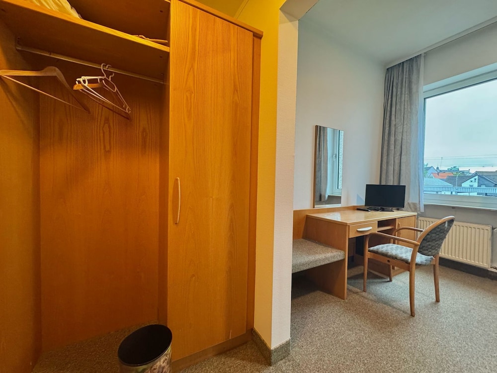 Comfort Single Room, Non Smoking, City View photo 2