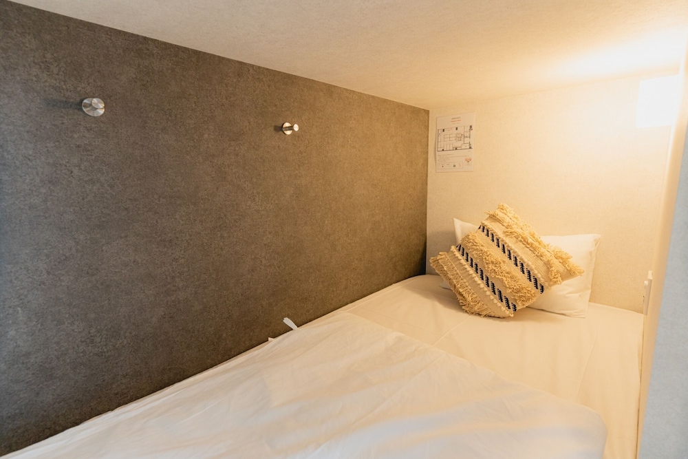 Basic Single Room photo 3