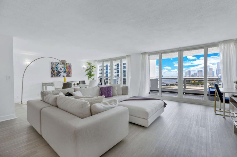 Apartment, 2 Bedrooms, Balcony, City View