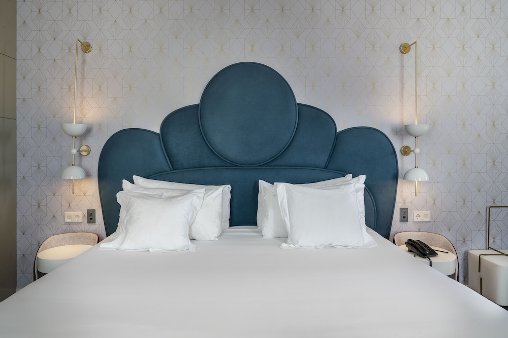 Twin with Extra Bed