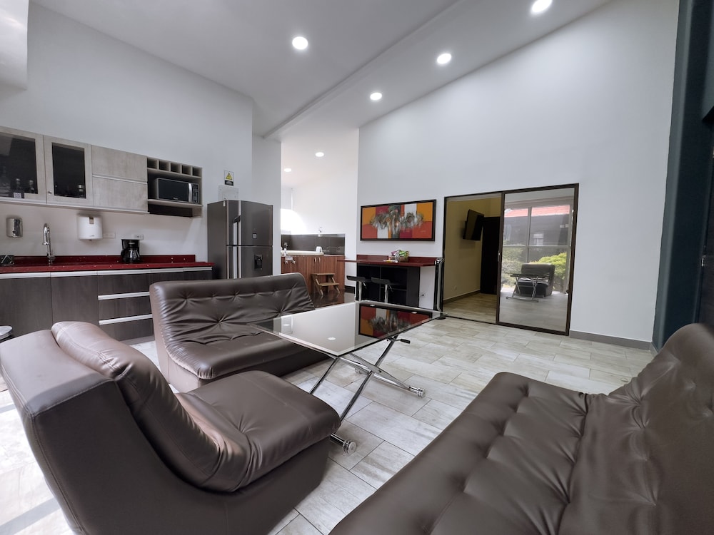 3-Bedroom apartment loft with jacuzzi photo 1