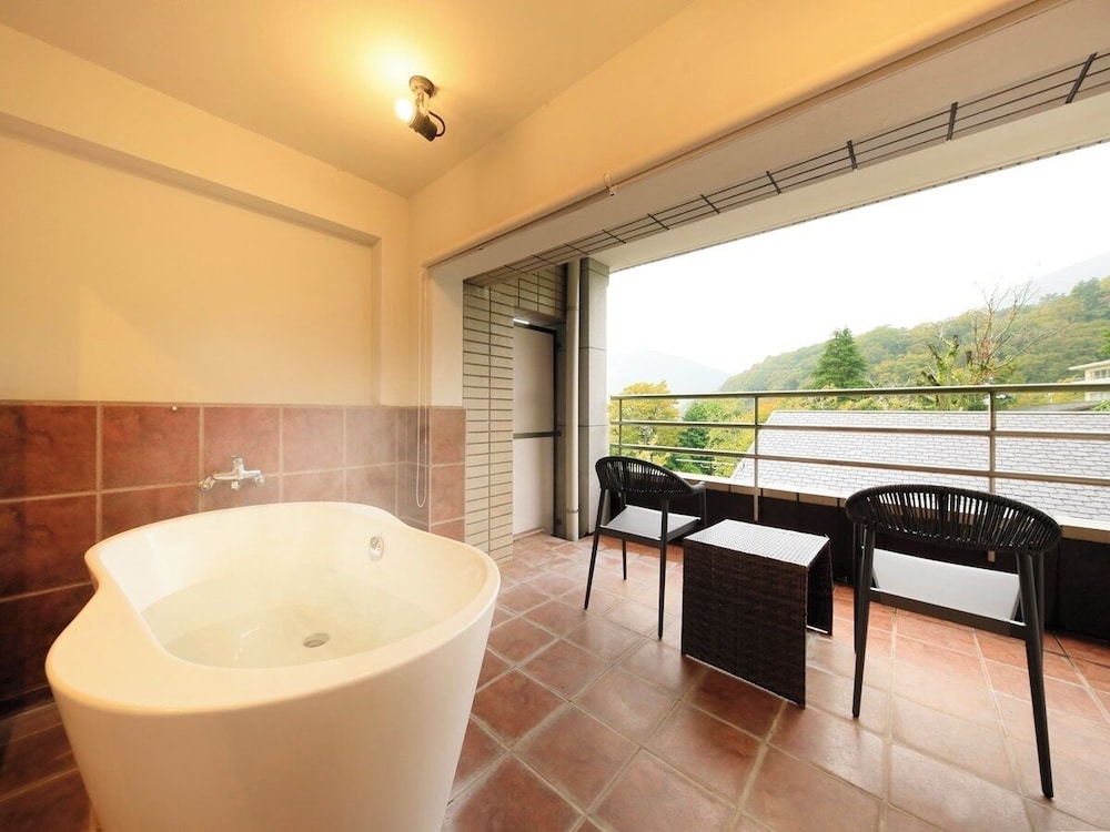 Twin Room with Private Open Air Bath - Photo 3