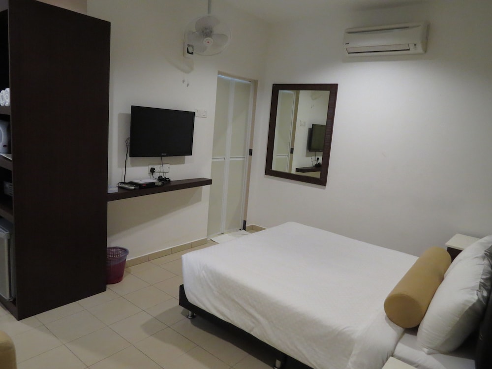 Standard Room photo 2