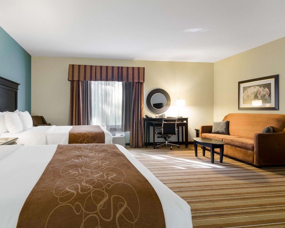 Suite, Multiple Beds, Accessible, Non Smoking - Photo 1