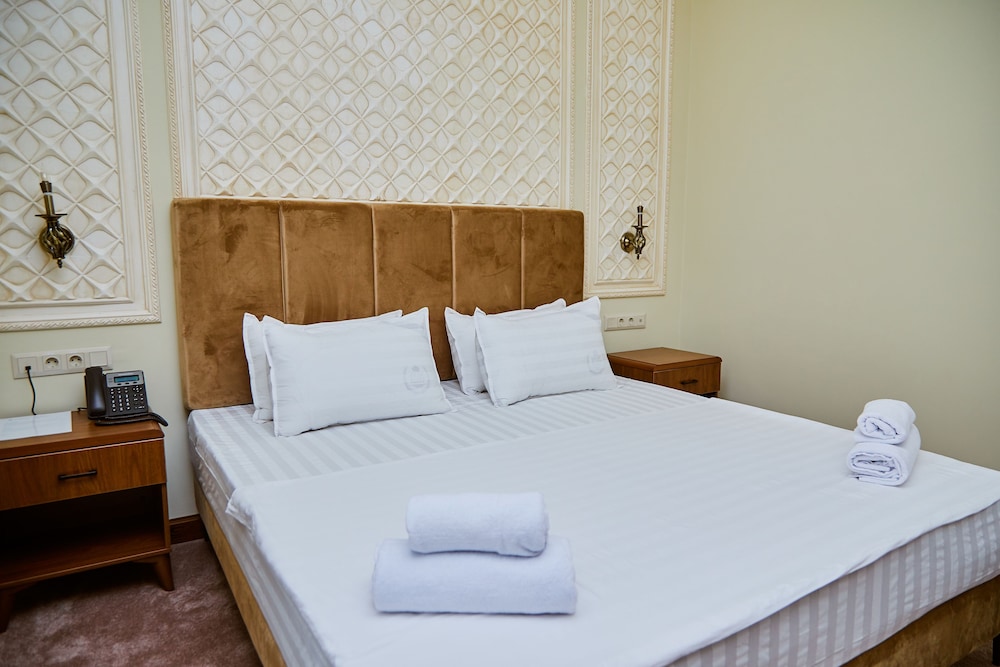 Deluxe Double Room - Photo 1