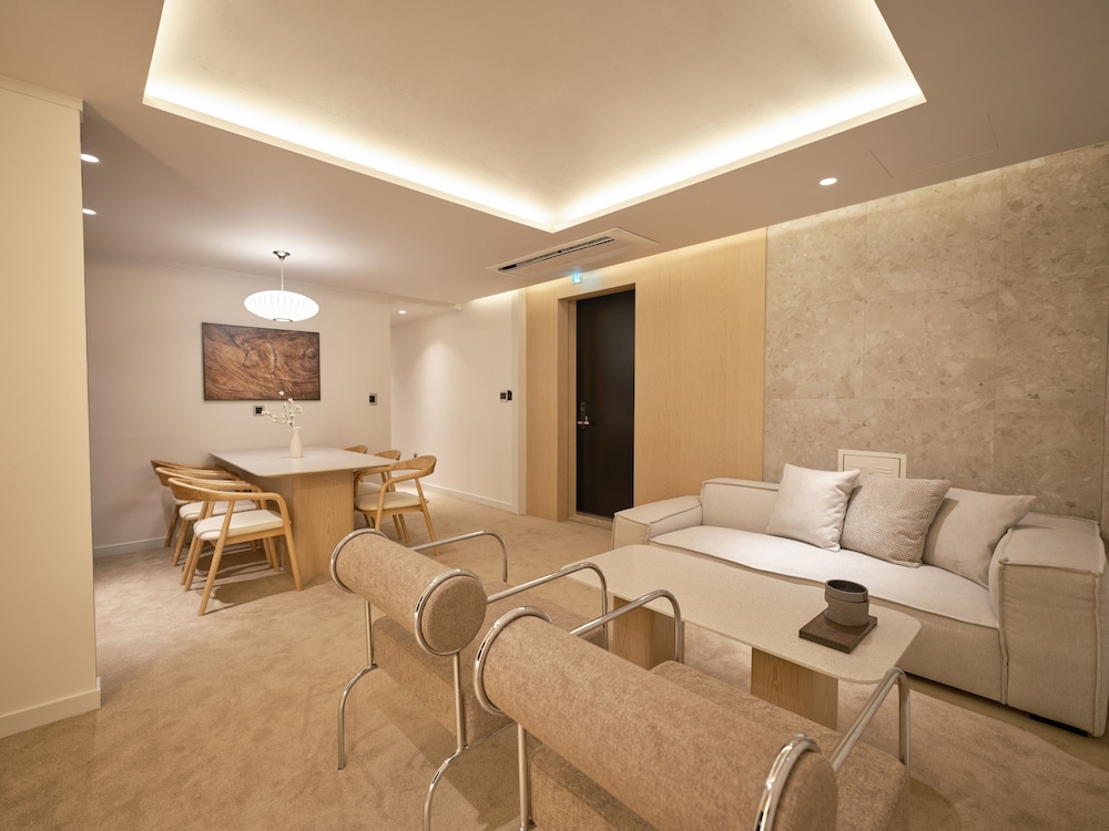 Main Grand Suite - Private Floor - Photo 8