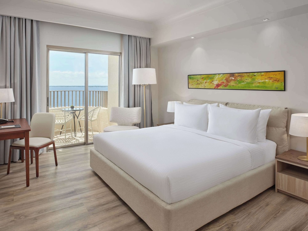 Family Suite, 2 Bedrooms, Ocean View (Premier) - Photo 2