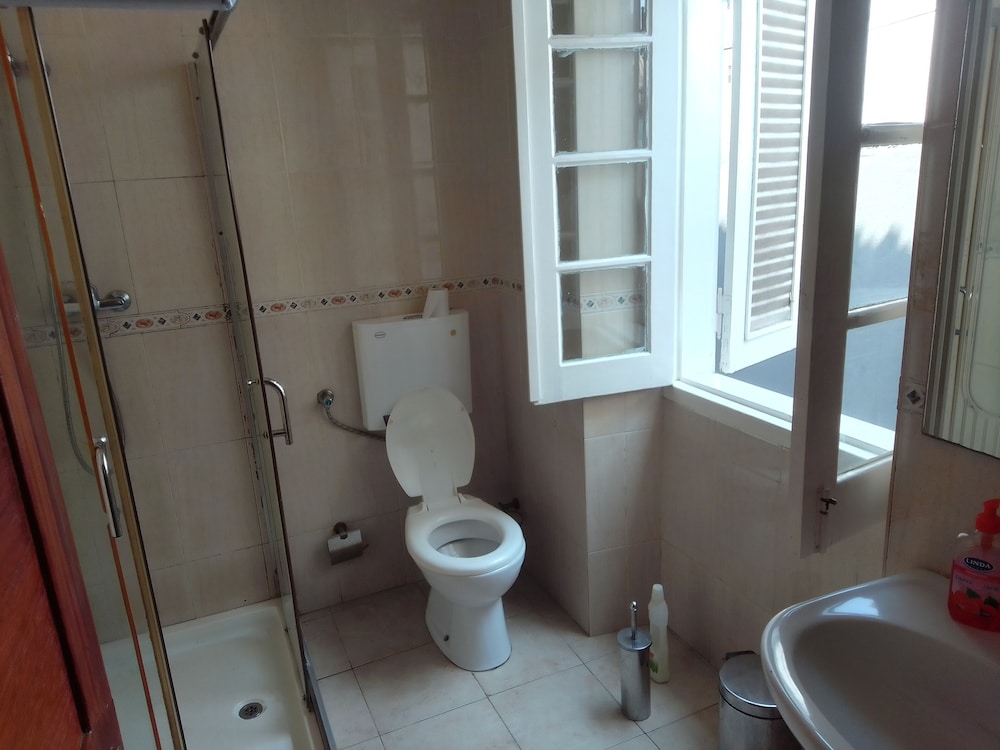 Basic Double Room photo 2