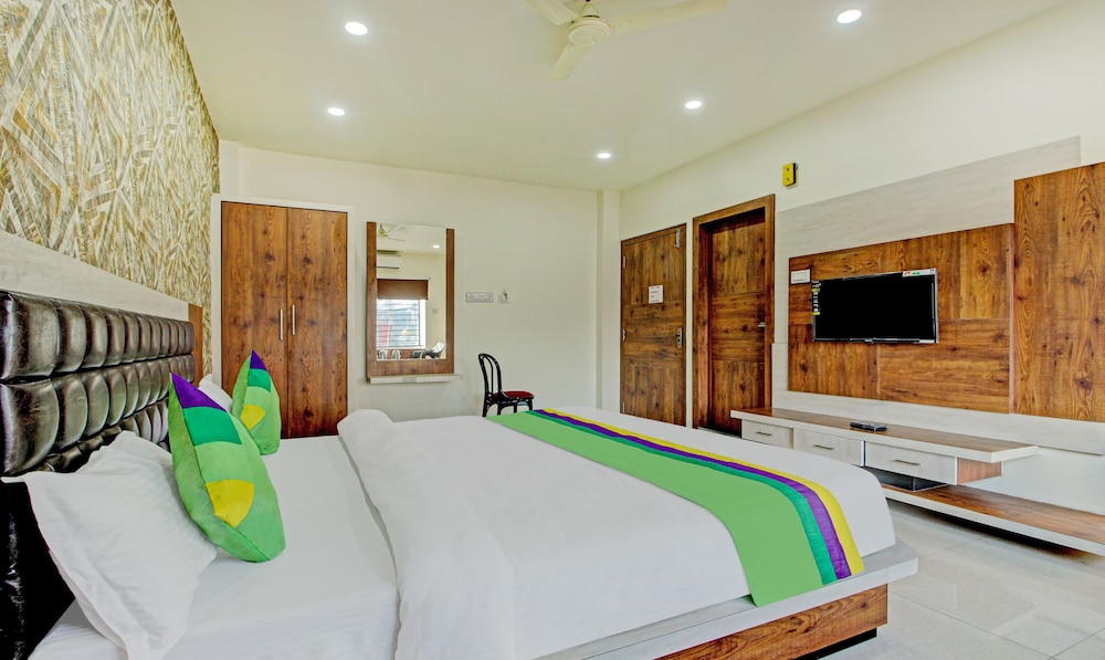Deluxe Room - Photo 8