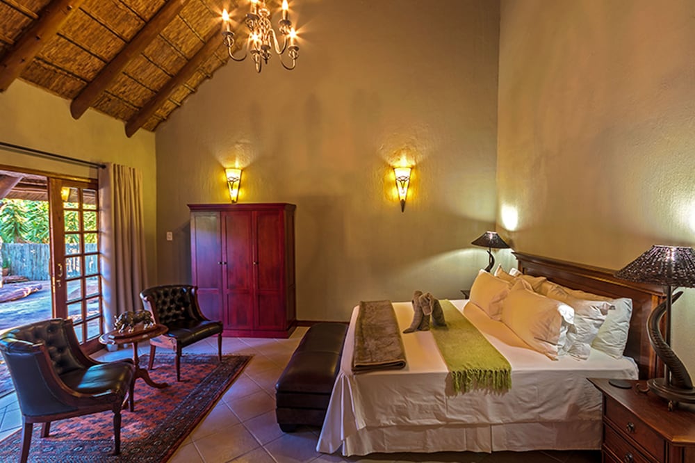 Executive Suite, 2 Bedrooms, Private Pool, Poolside photo 3