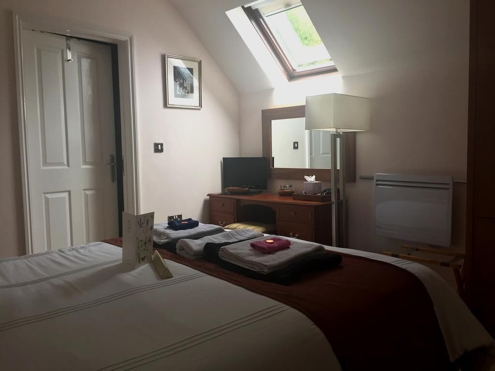 Standard Double Room, Ensuite photo 2