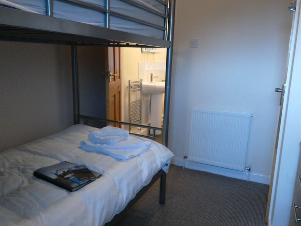 Twin Room, Ensuite (Bothy Bunks Room ) photo 1