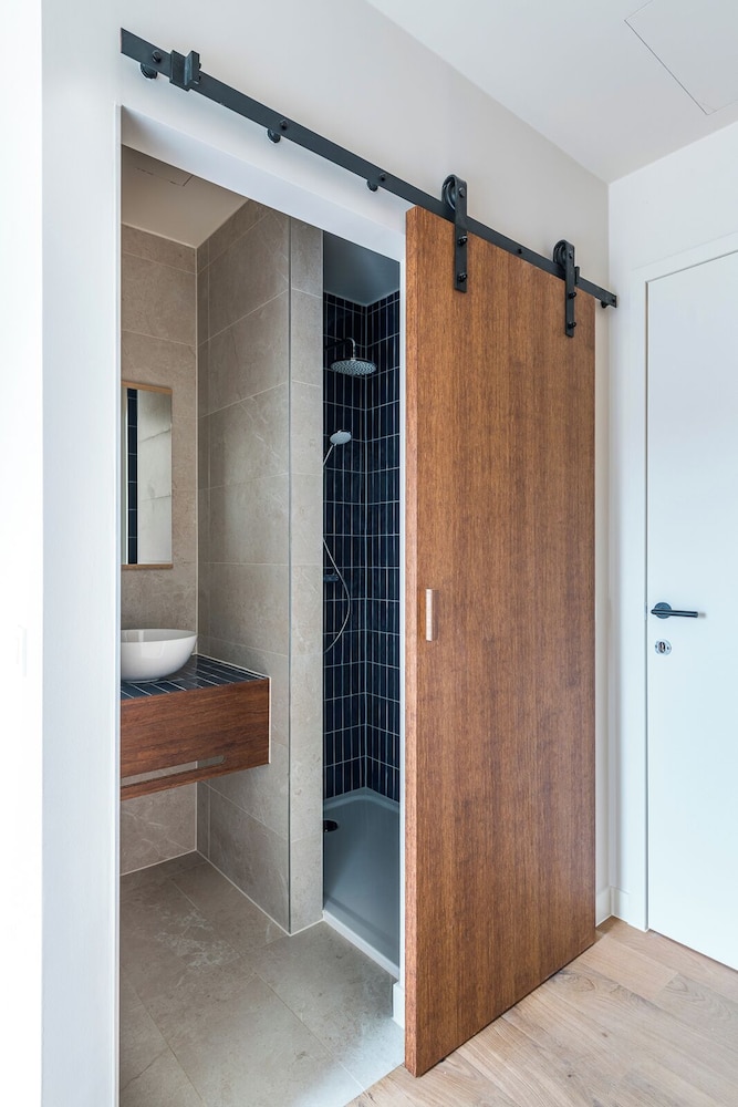 Comfort Twin Room, Private Bathroom, Hill View photo 2