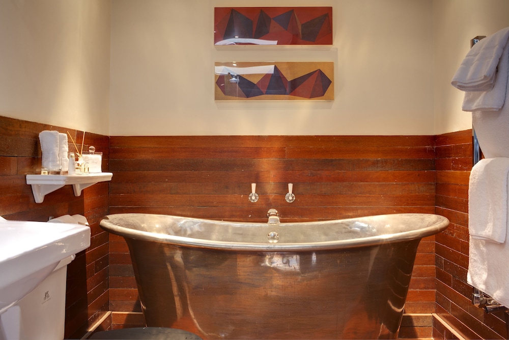 Luxury Double or Twin Room - Photo 11