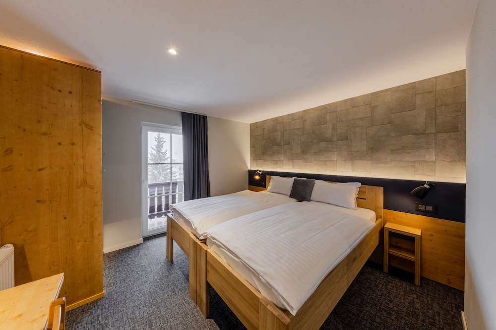 Room, 1 Double Bed, Mountain View (Comfort Double Room)