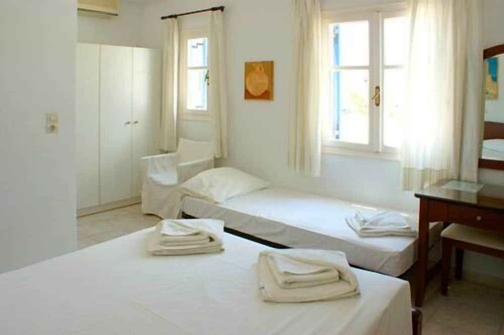Standard Room photo 3