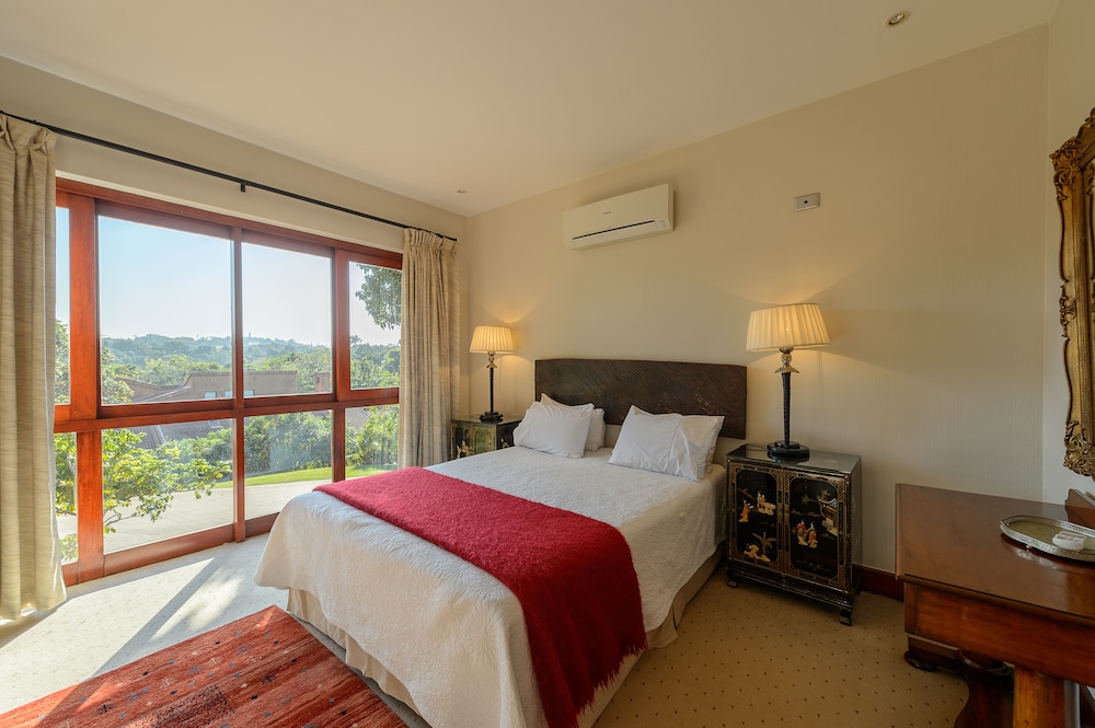 Luxury Villa, 4 Bedrooms photo 1