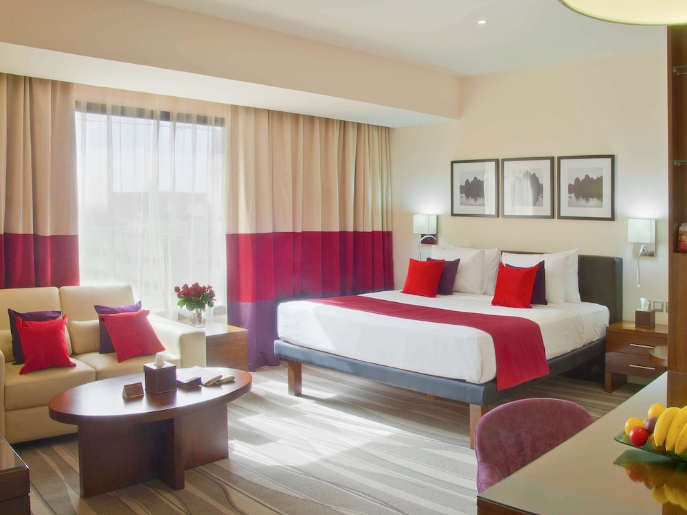 Junior Suite, 1 King Bed - Photo 8