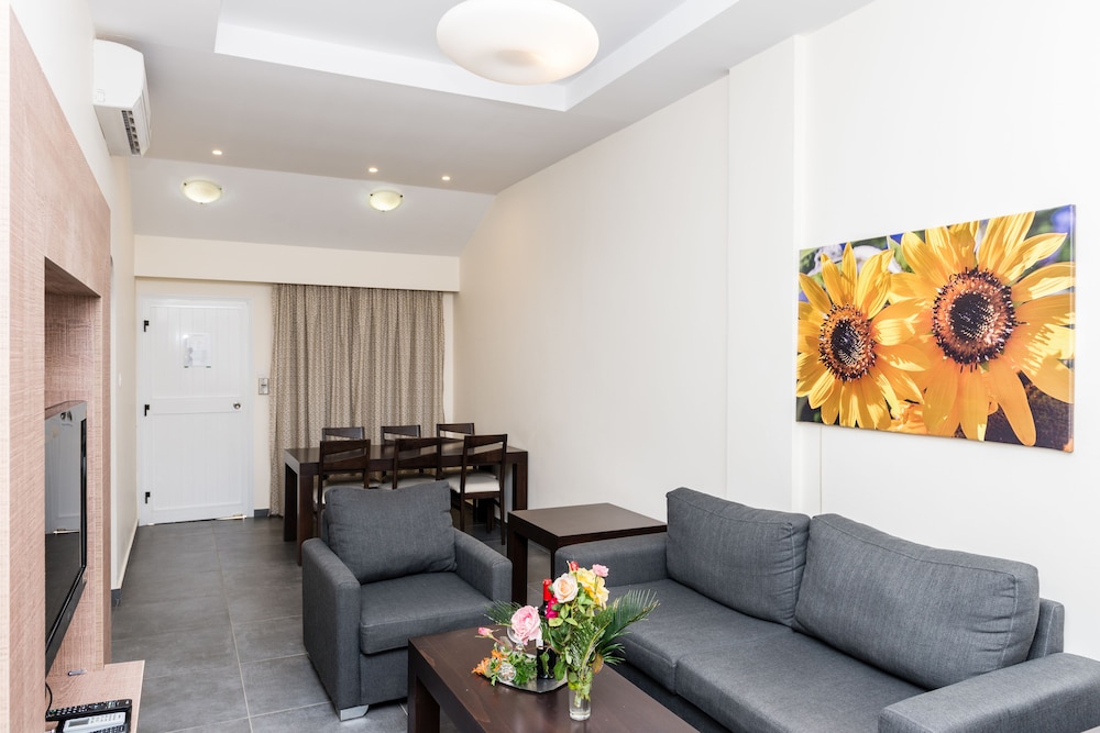 Villa, 2 Bedrooms - Photo 8