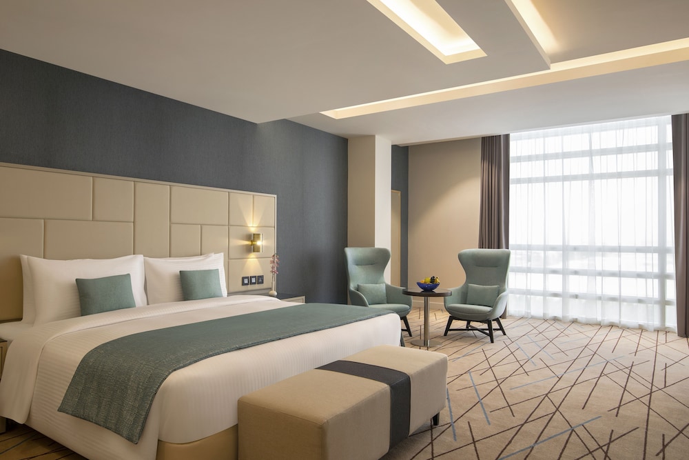 Topaz Suite photo 1