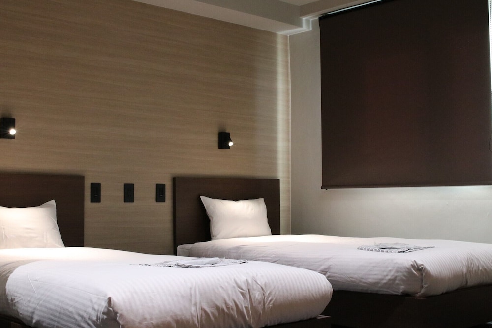 Basic Twin Room