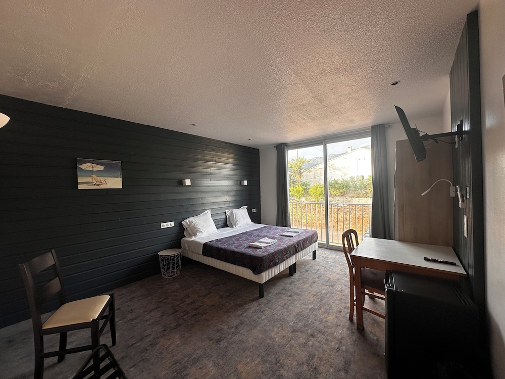 Terra Corsa Room