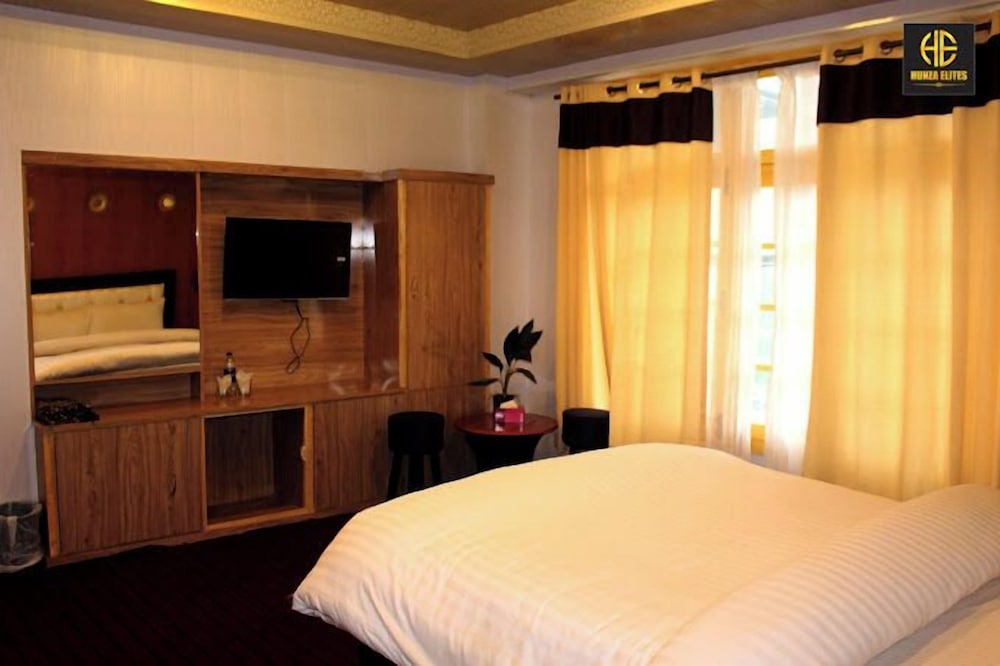 Standard Double or Twin Room photo 3
