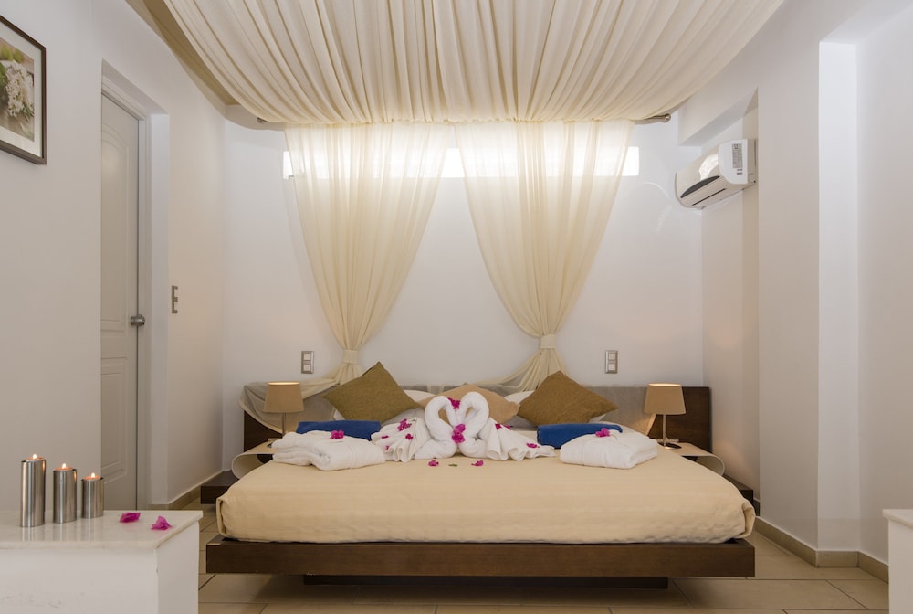 Junior Suite, Private Pool - Photo 2