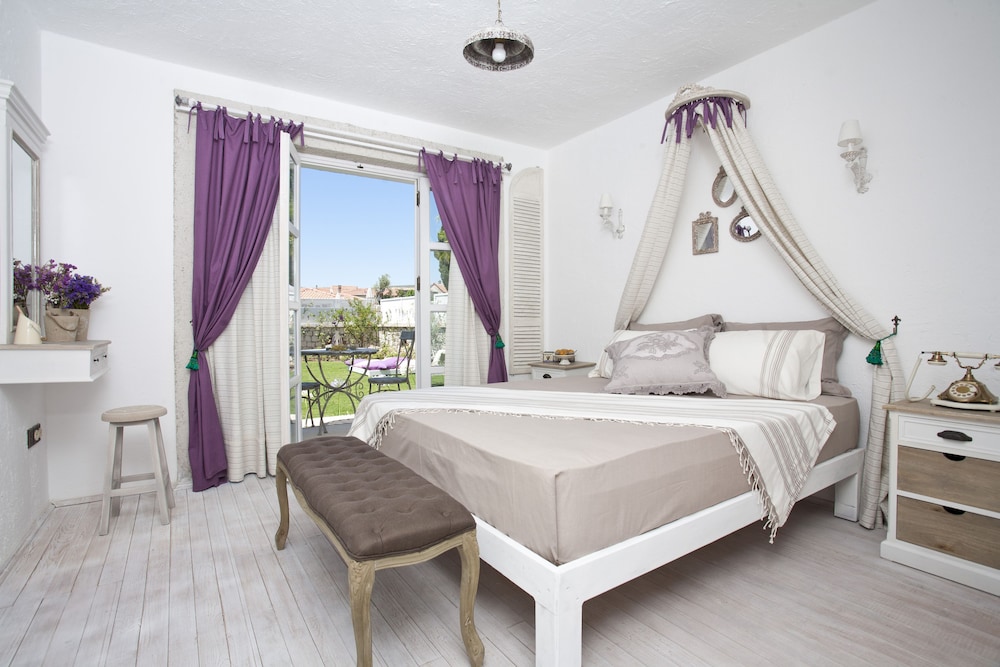 Standard Room photo 1