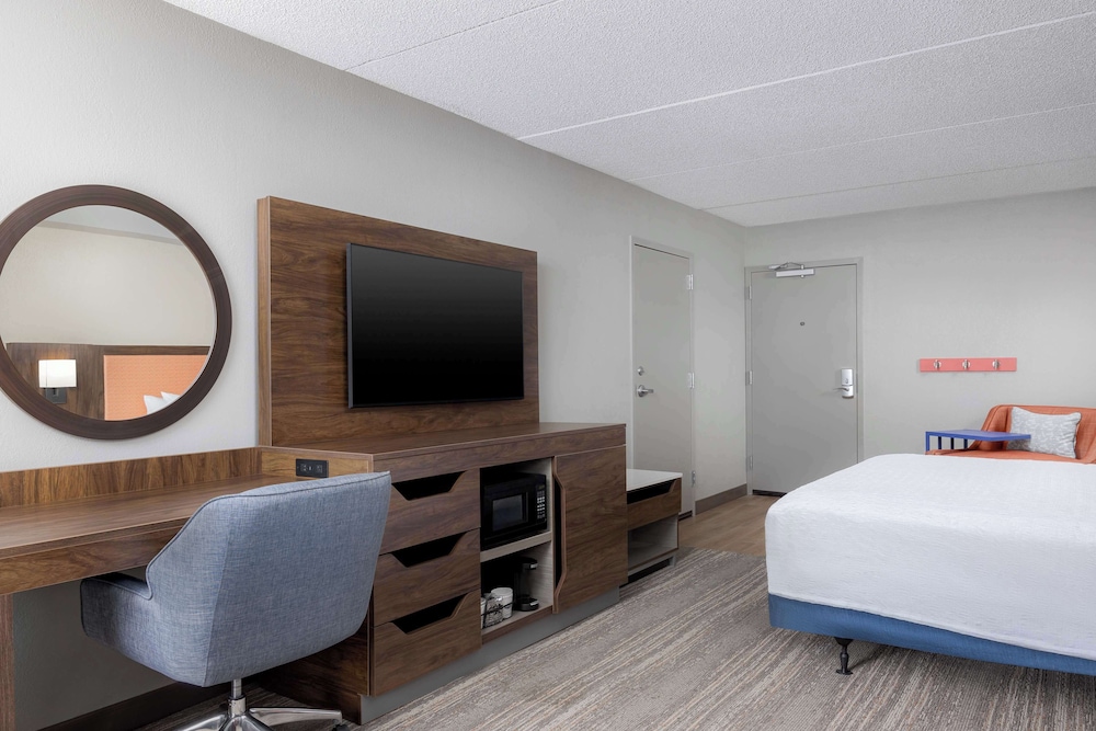 Room, 1 King Bed, Accessible, Non Smoking - Photo 1