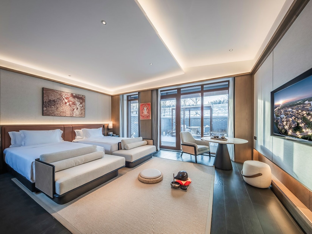 Twin Room (Scenery)