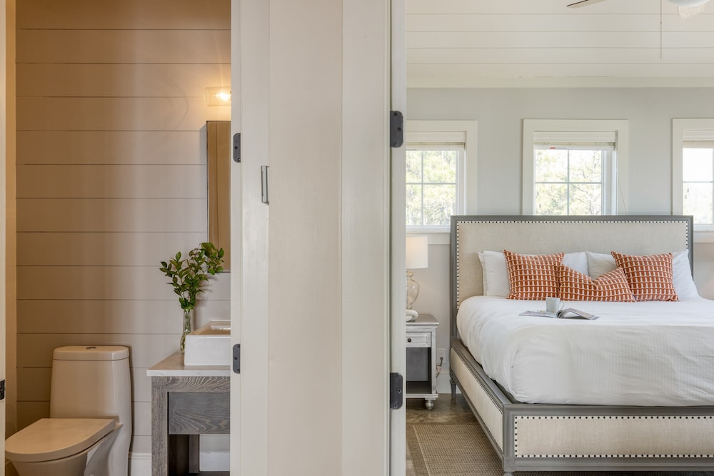 House (Multiple Bedrooms)