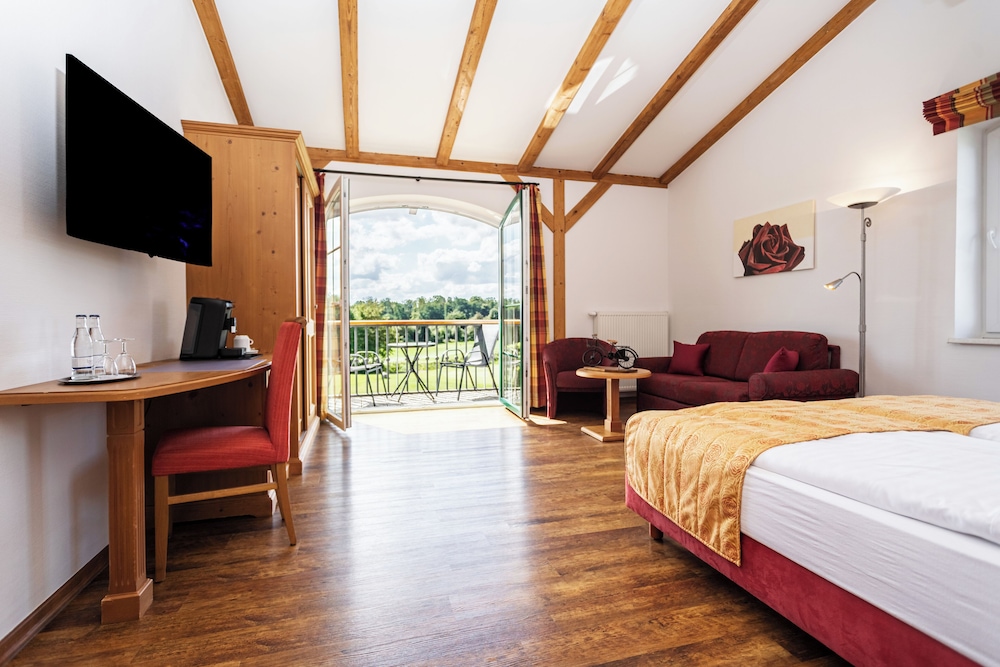 Deluxe Double Room photo 2