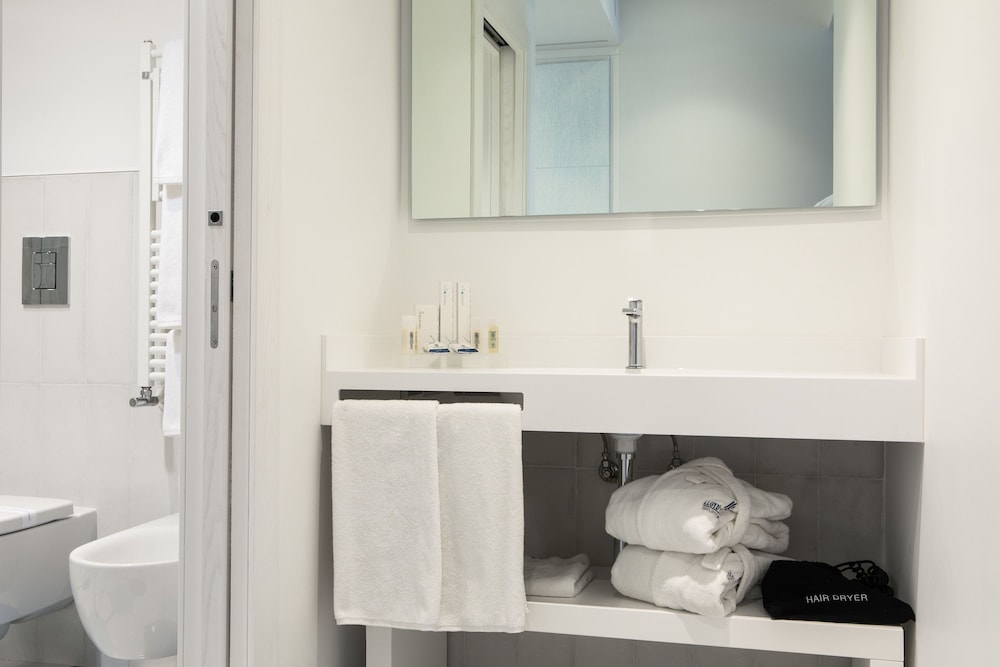 Junior Double or Twin Room, 1 Double Bed with Sofa bed, Sauna - Photo 6