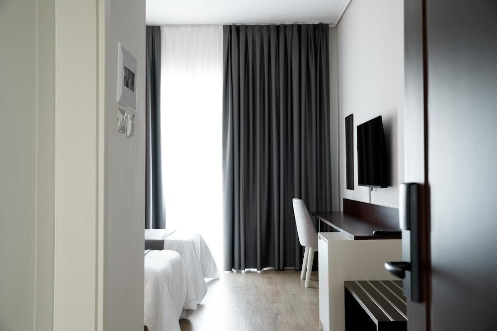 Twin Room, Balcony photo 3