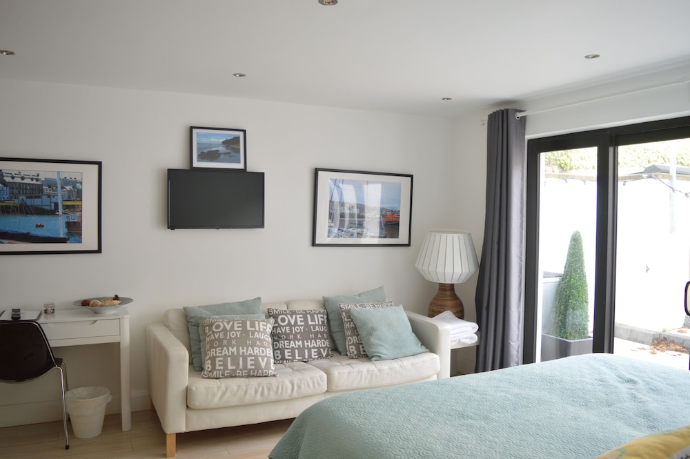 Deluxe Double Room, Garden View photo 2
