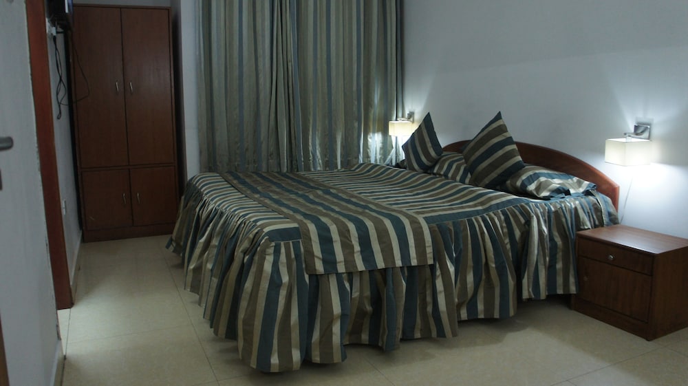 Deluxe Luxury Room - Photo 4