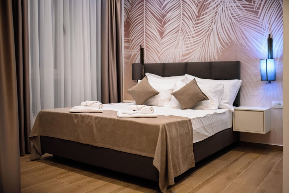 Elite Studio, 1 Queen Bed with Sofa bed, Sea View