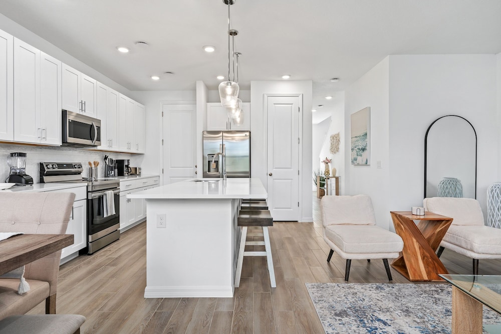 Lovely Townhome Sleeps 8 Eve101, Billede 16