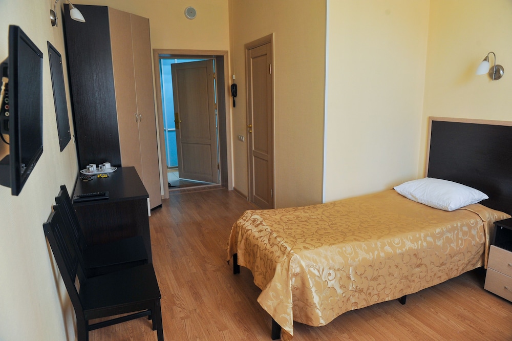 Standard Twin Room photo 2