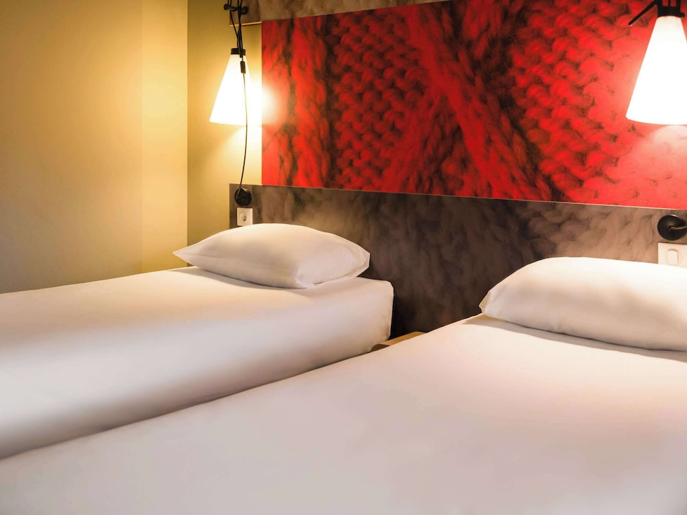 Standard Room, 2 Twin Beds - Photo 1