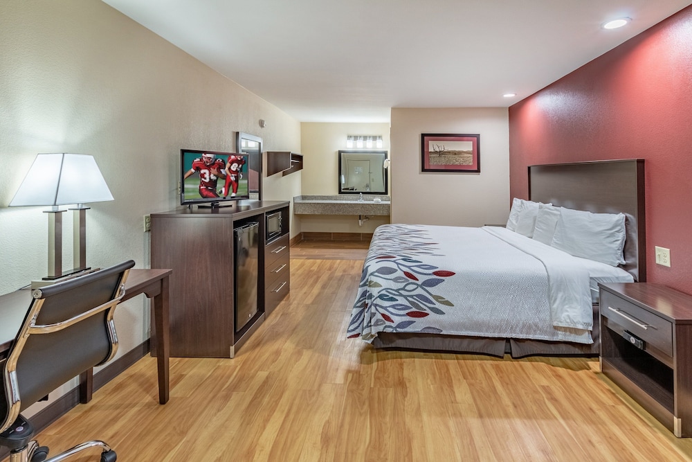 Superior Room, 1 King Bed, Non Smoking photo 1