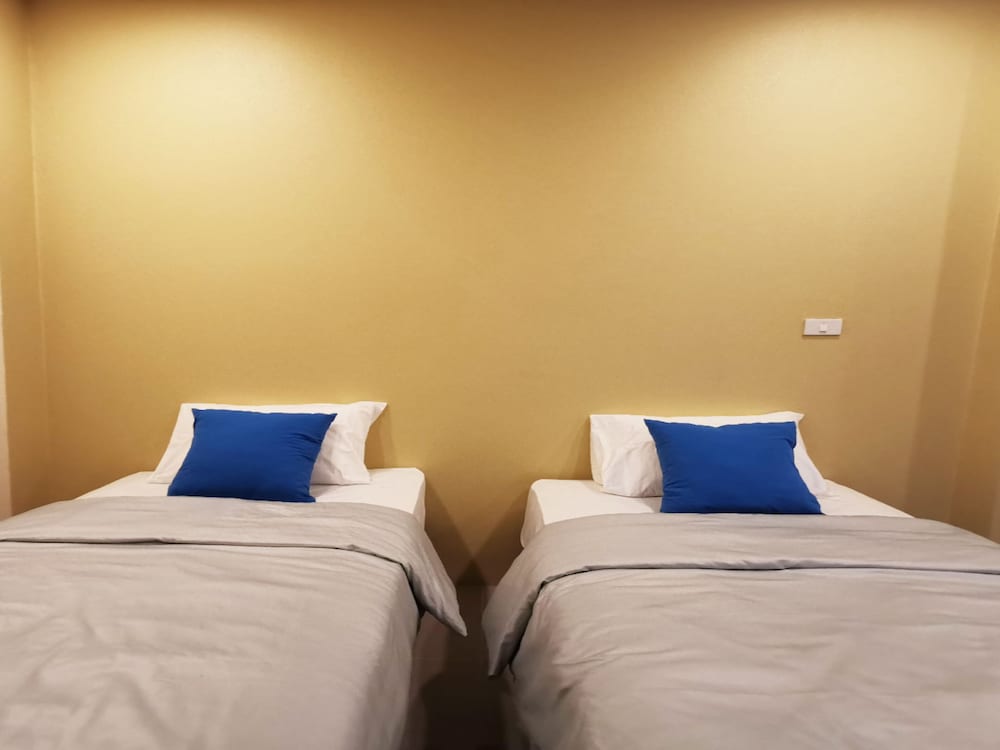 Deluxe Twin Room - Photo 2