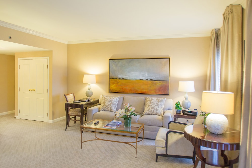 Executive Suite photo 2