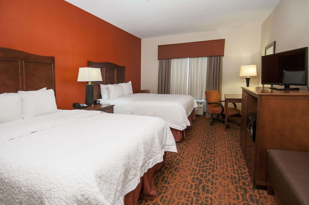 Room, 2 Queen Beds, Accessible, Non Smoking - Photo 3