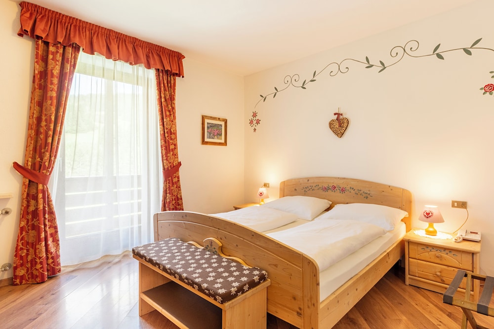 Alpine Double Room photo 1