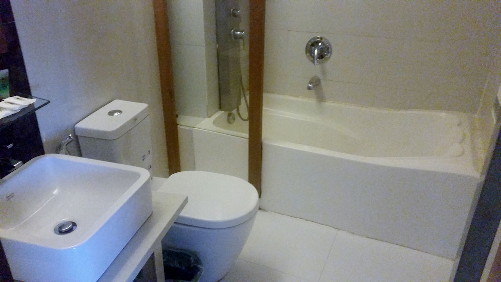 Euro Suite 1 photo 2