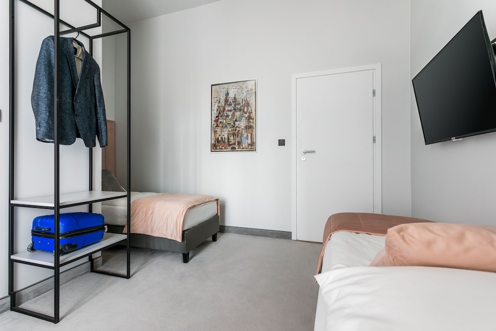 Premium Twin Room photo 3