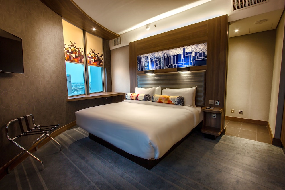 Breezy, Room, 1 King Bed, City View photo 3