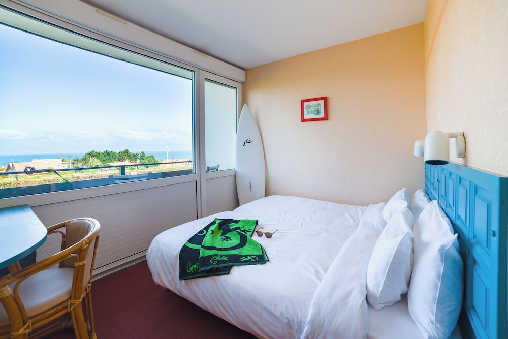 Twin Room, Ocean View photo 2